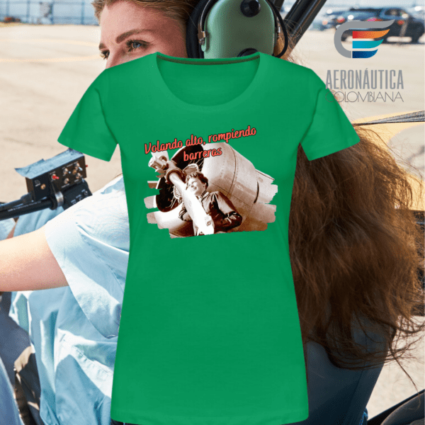 Camiseta con Diseño de Amelia Earhart - Volando Alto Rompiendo Barreras